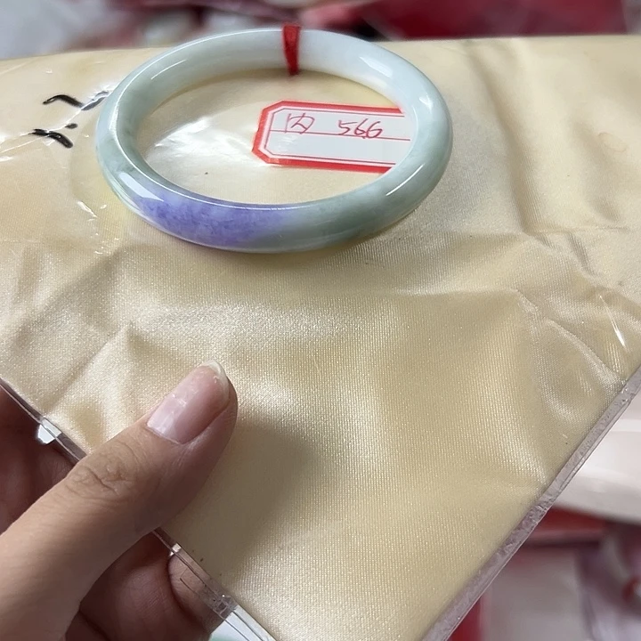 翡翠未镶嵌手镯缅甸翡翠手镯