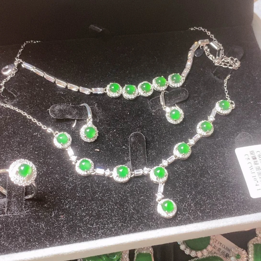 翡翠颈饰未镶嵌吊坠12