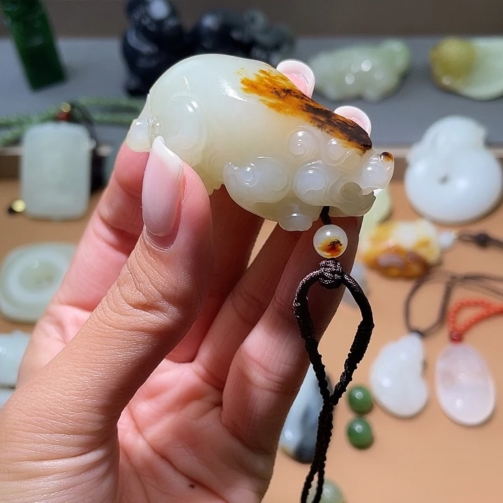 刚***6和田玉未镶嵌颈饰