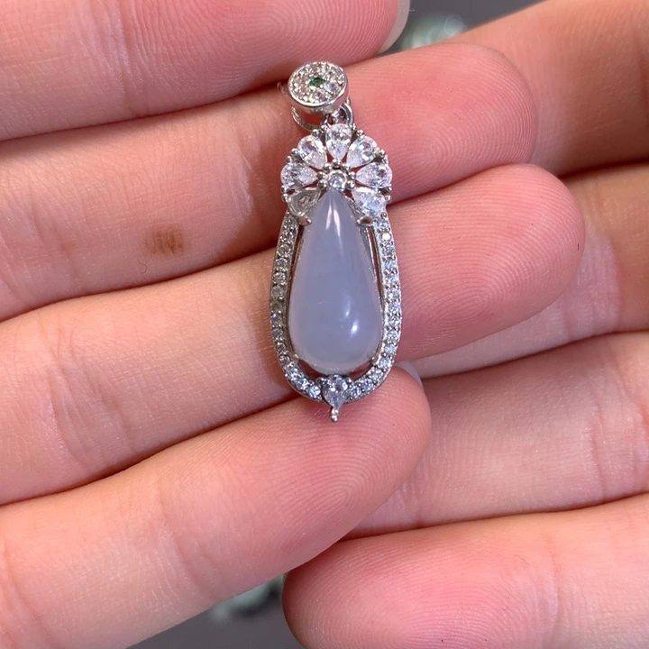 翡翠裸石翡翠首饰