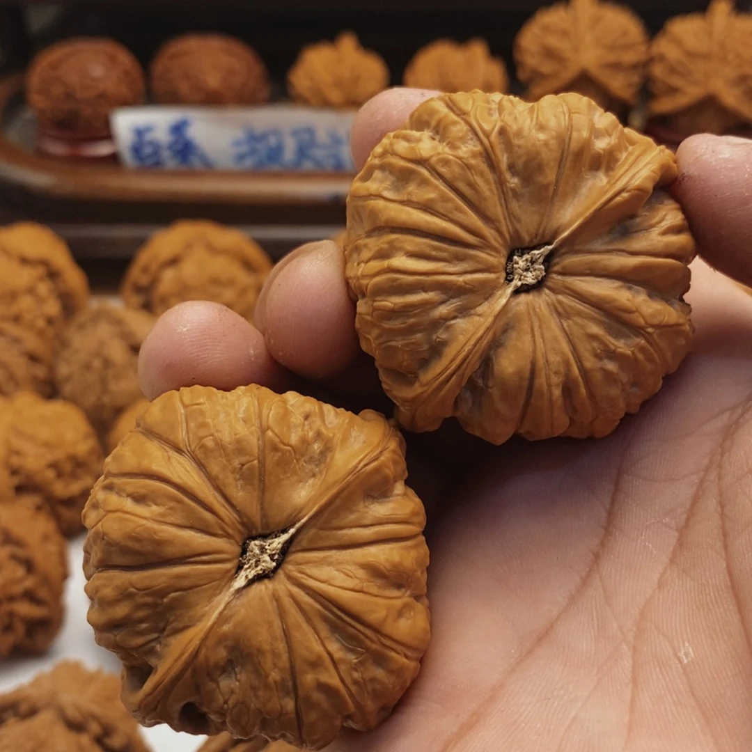 文玩核桃把件当*南瓜墩