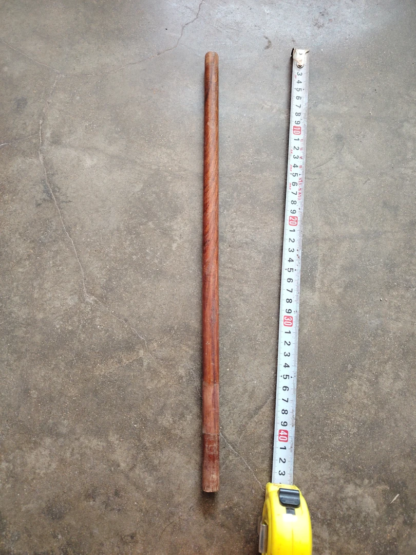 黄花梨老家具构件小圆棍一根，满花纹底色好，做毛笔杆痒痒挠杆都行