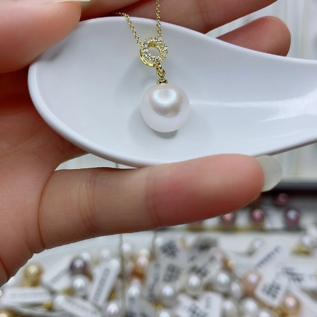 淡水珍珠未镶嵌吊坠(赠链)