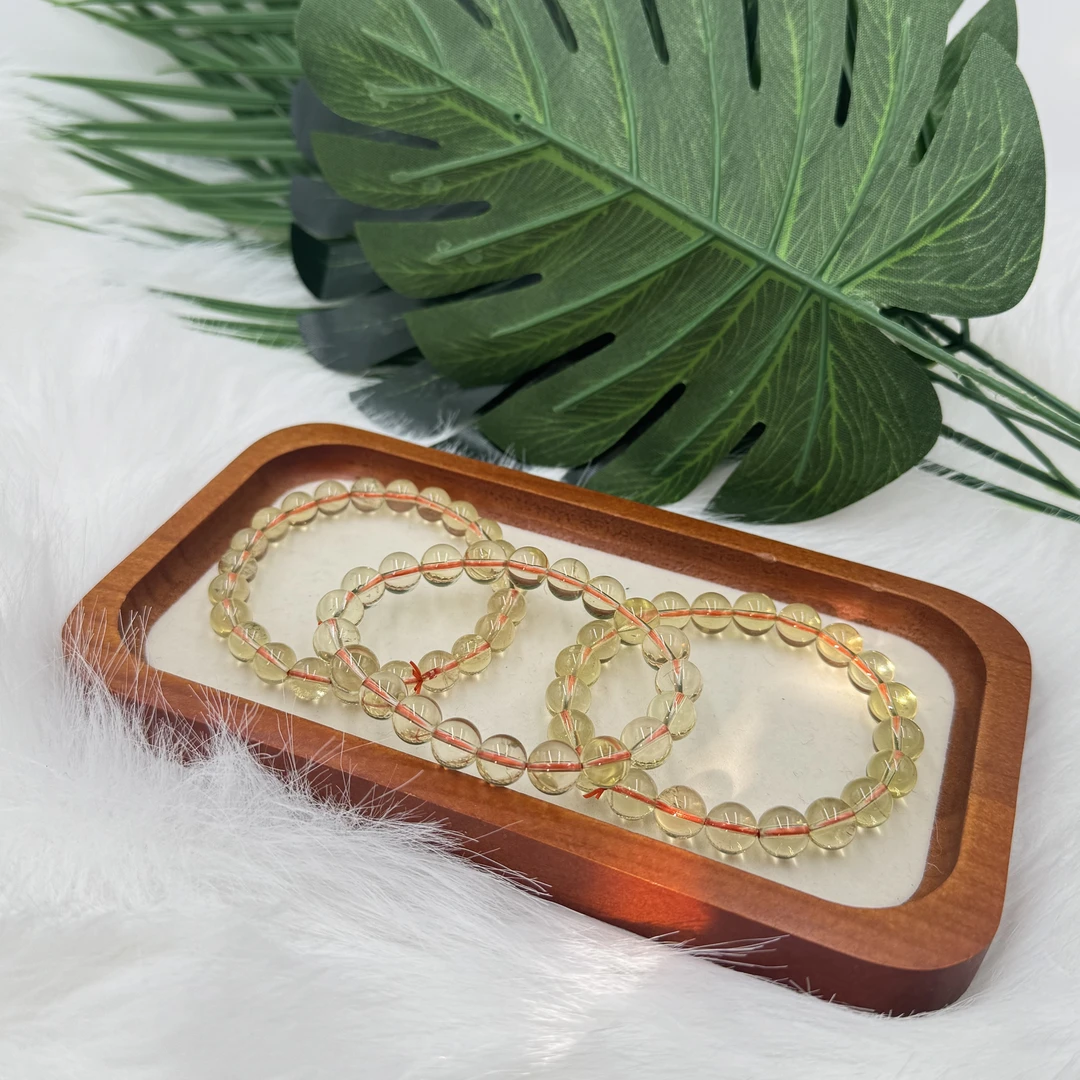 s50纯天然水晶巴西黄水晶手串多样发其一