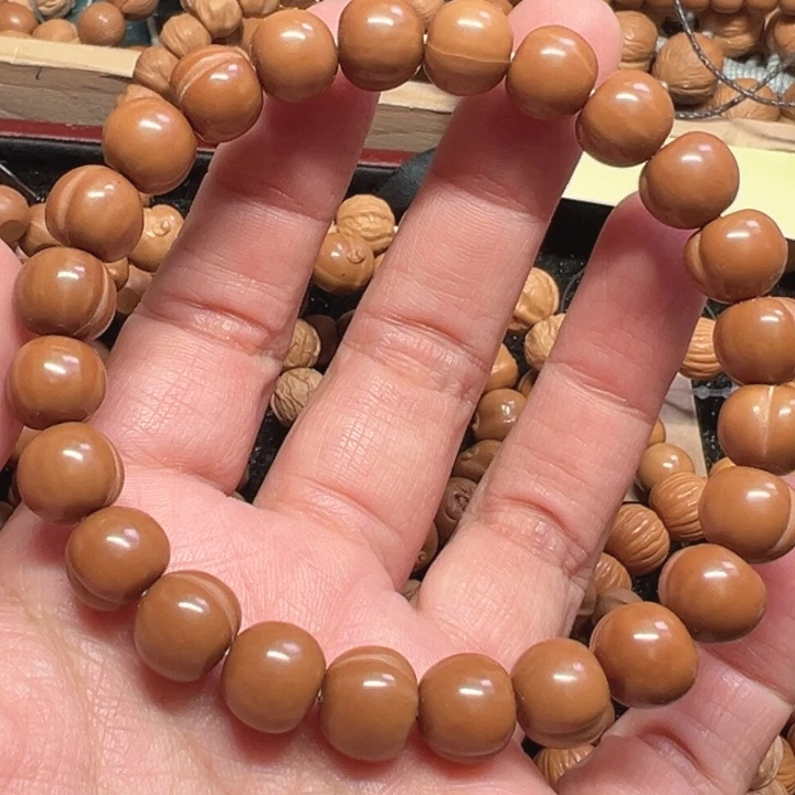 10左右小爱心手串单圈