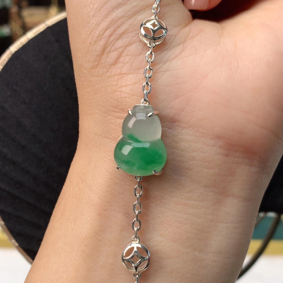 石英质玉（非洲翠）银S925镀金镶嵌冰飘花精品手链