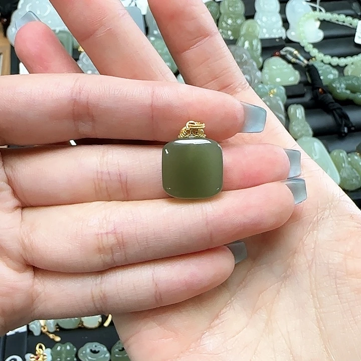 和田玉银S925镶嵌颈饰