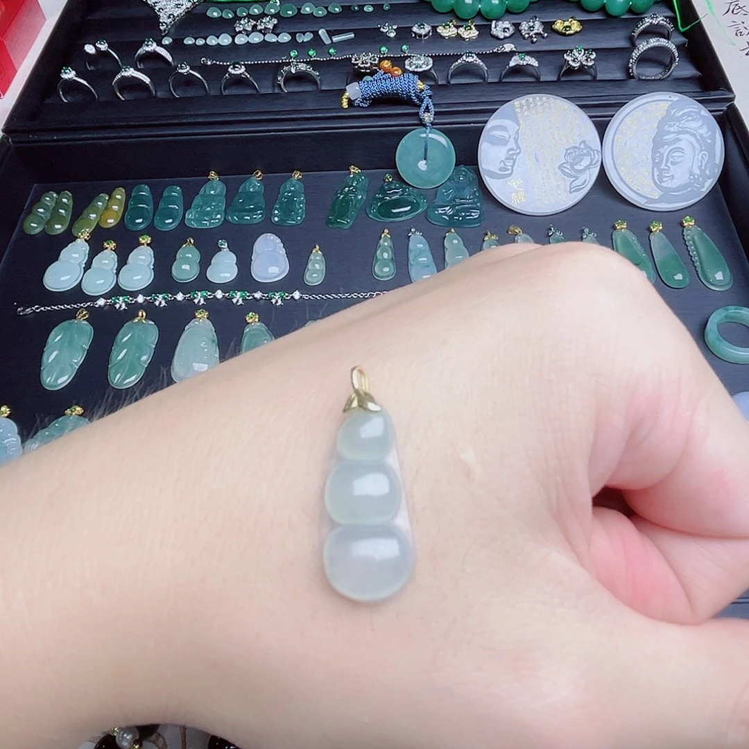 翡翠18K金镶嵌颈饰福利特价