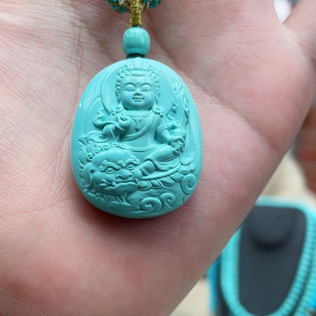 绿松石颈饰未镶嵌云***。