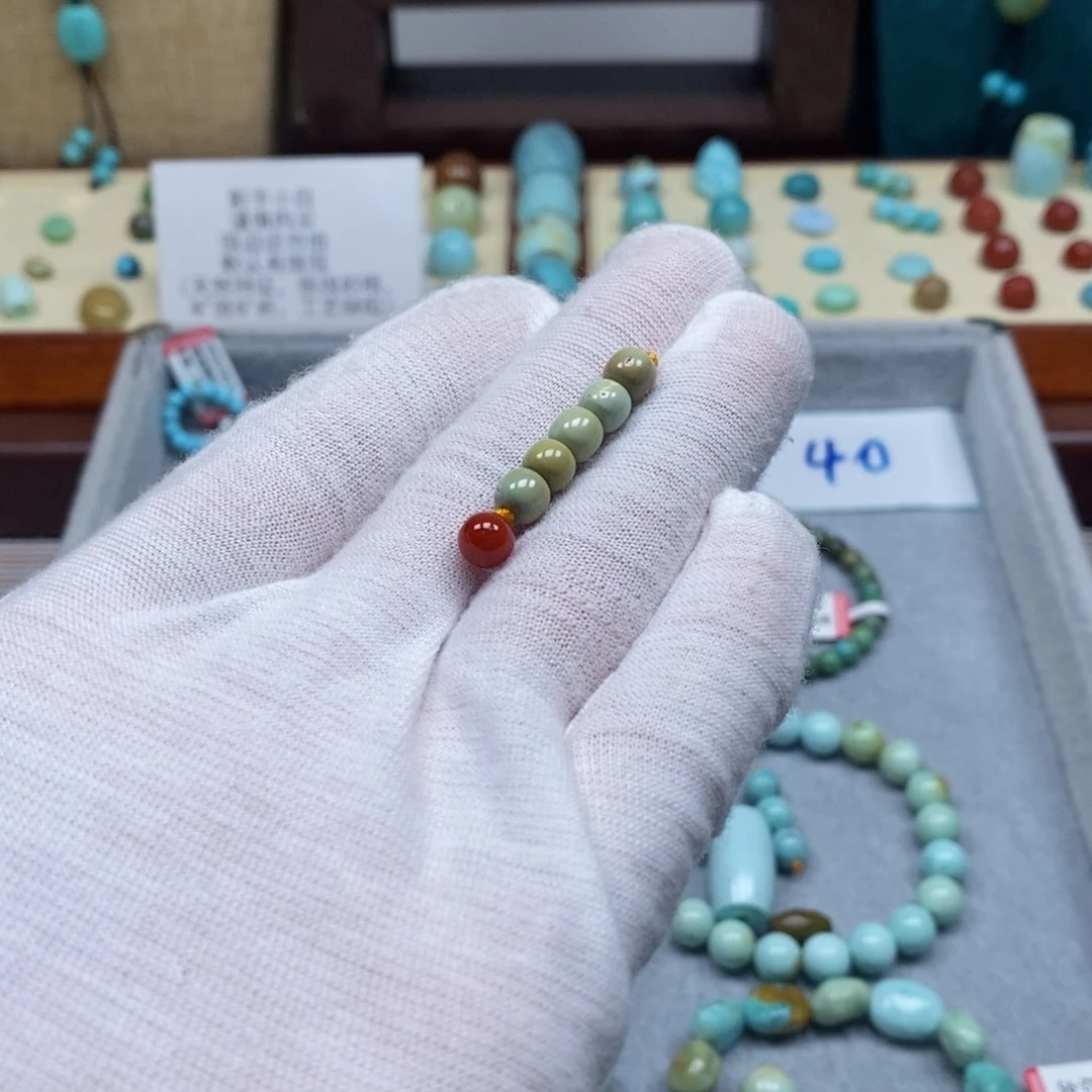 南红玛瑙配饰未镶嵌