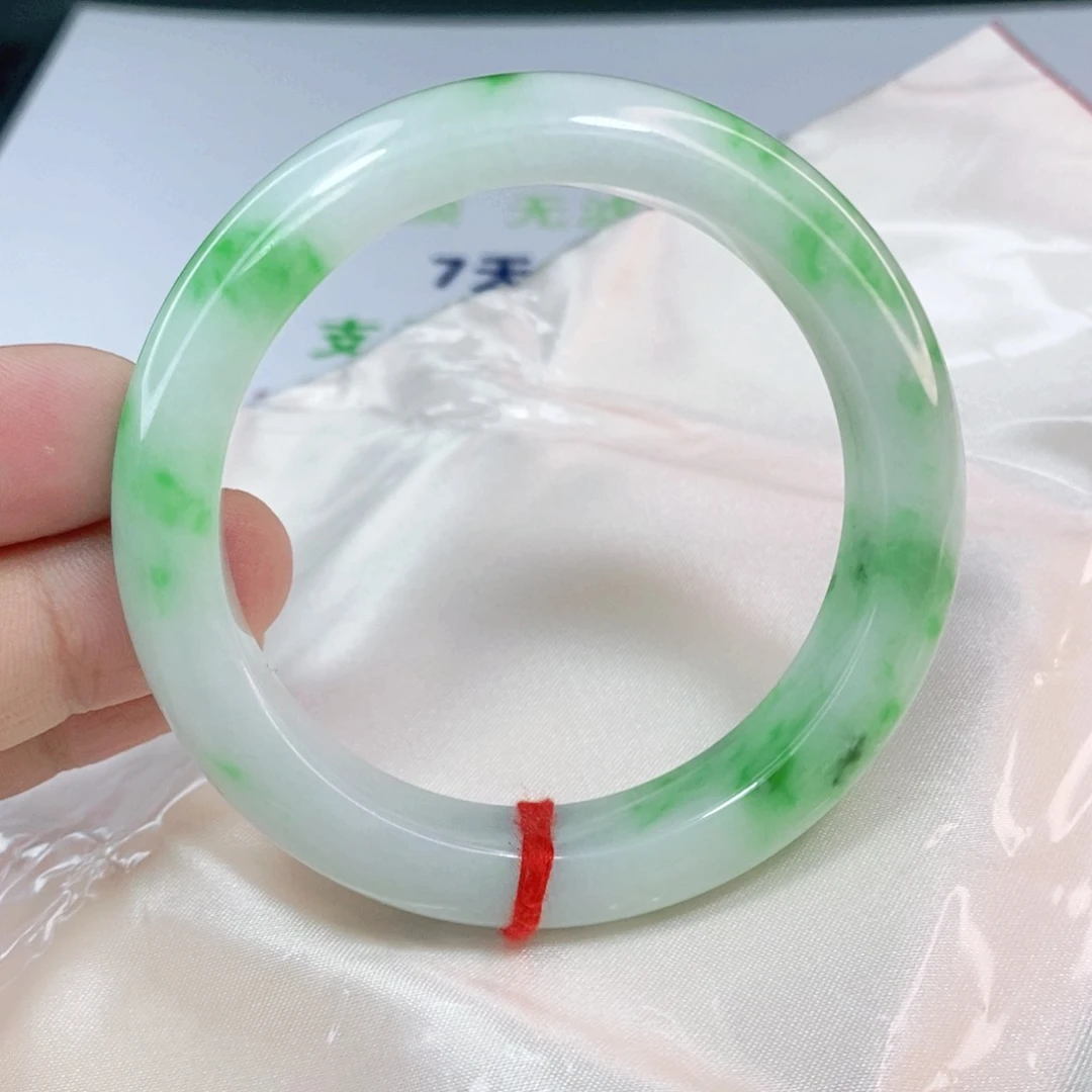 翡翠手镯未镶嵌用****75556圈强推