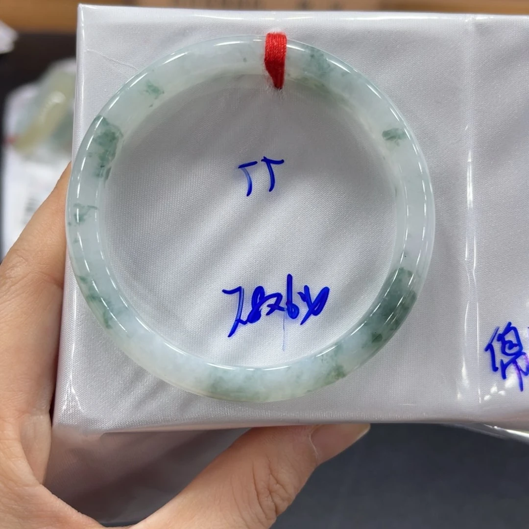 未镶嵌手镯翡翠翡翠