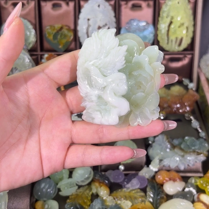 蛇纹石玉合金颈饰