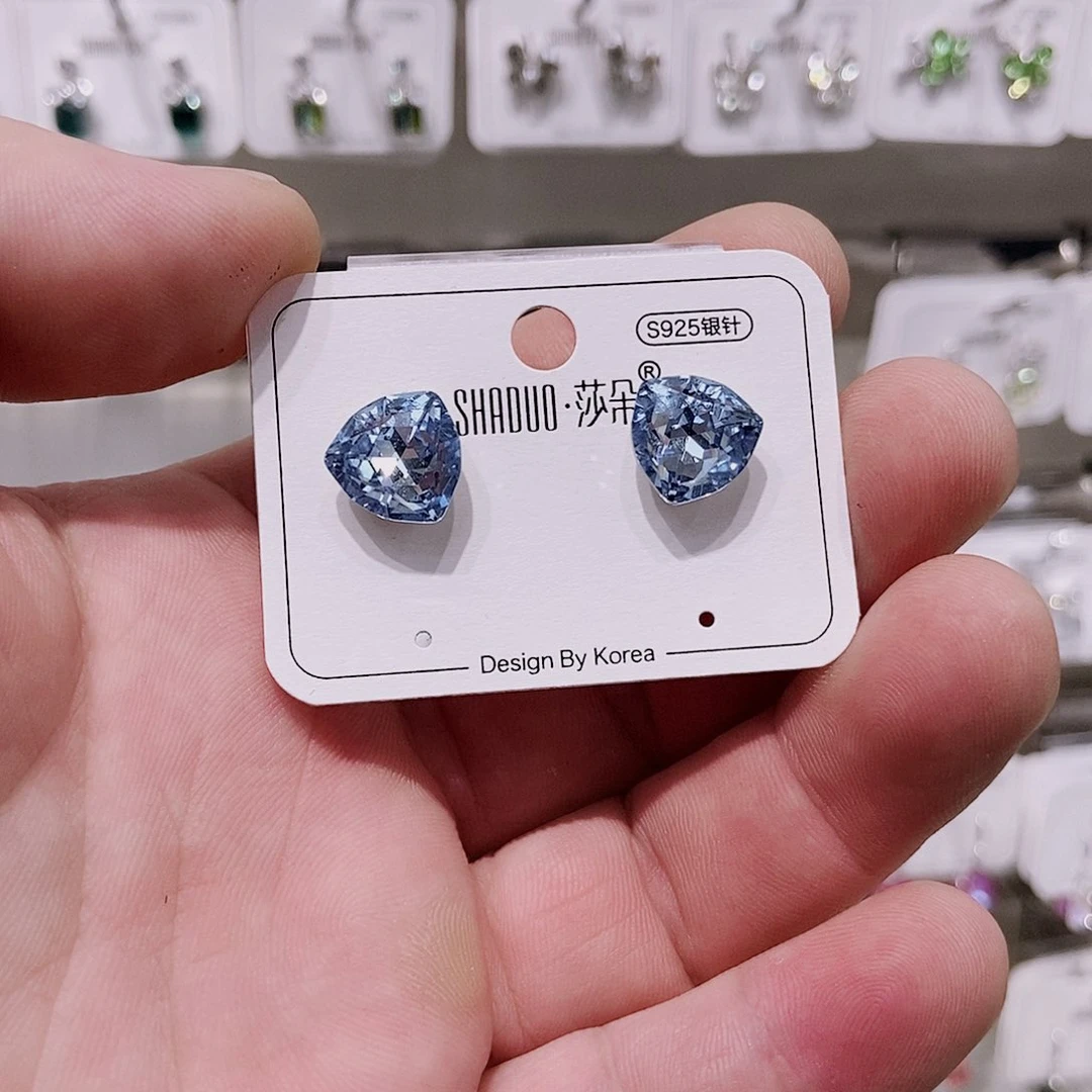 铁合金合金锆石耳钉