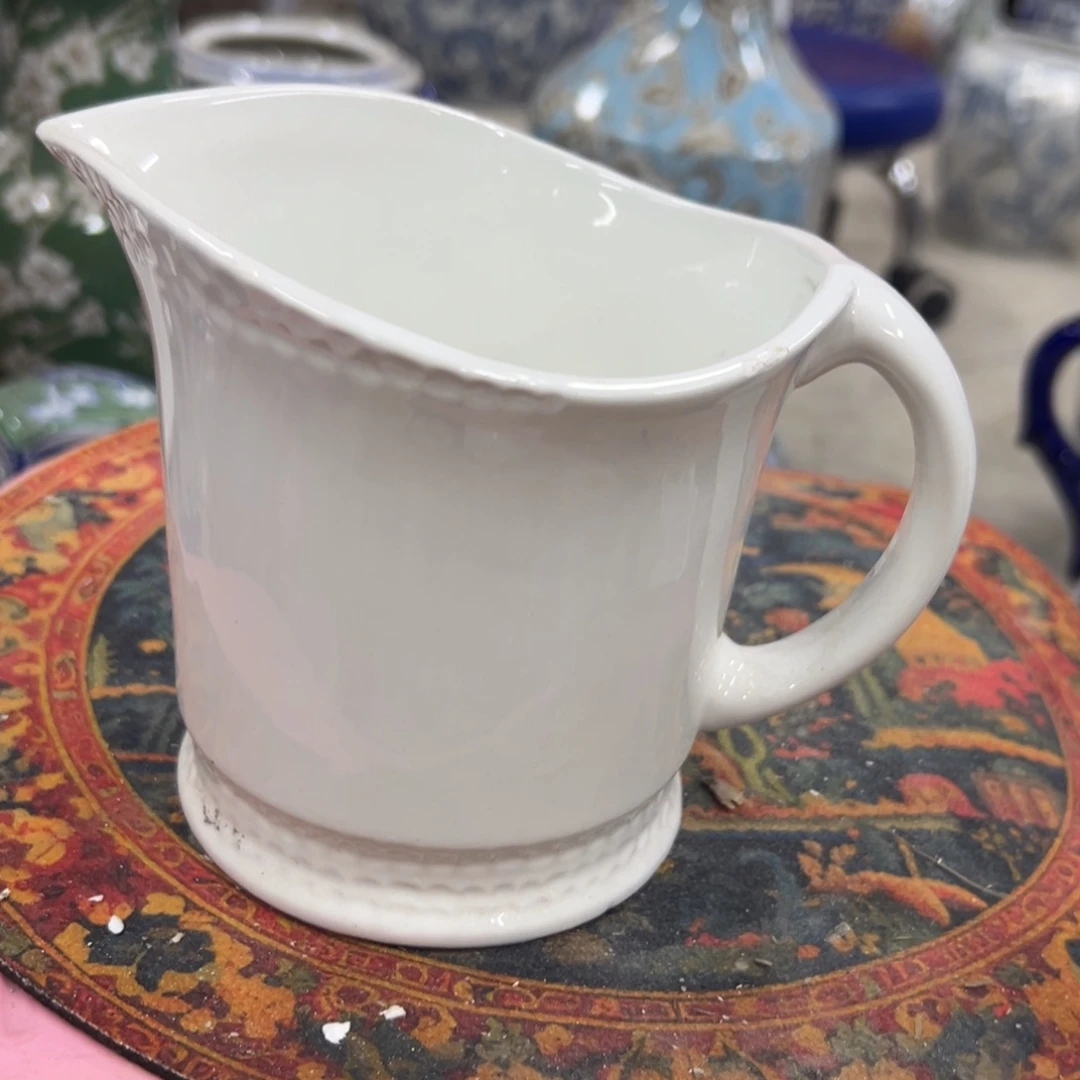 微瑕青花瓷器值得厚爱
