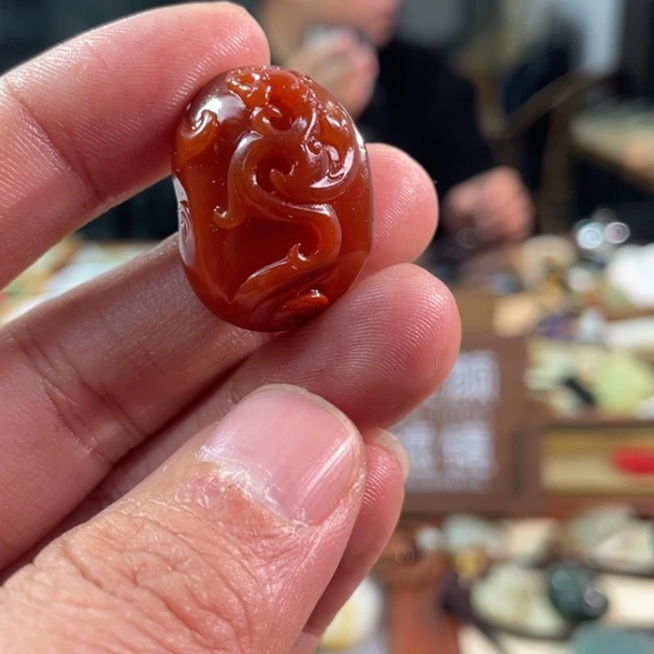 颈饰未镶嵌南红玛瑙