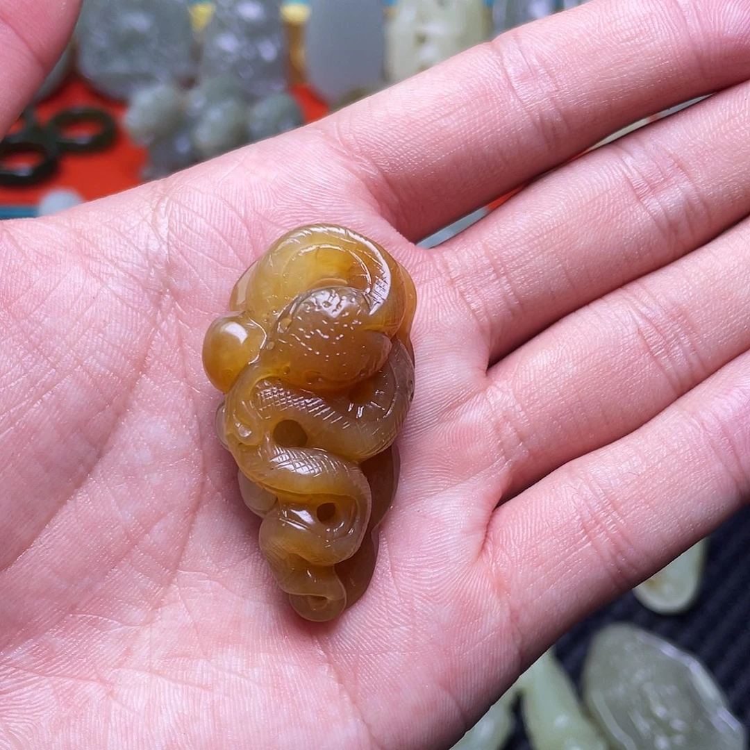 活***活和田玉未镶嵌颈饰