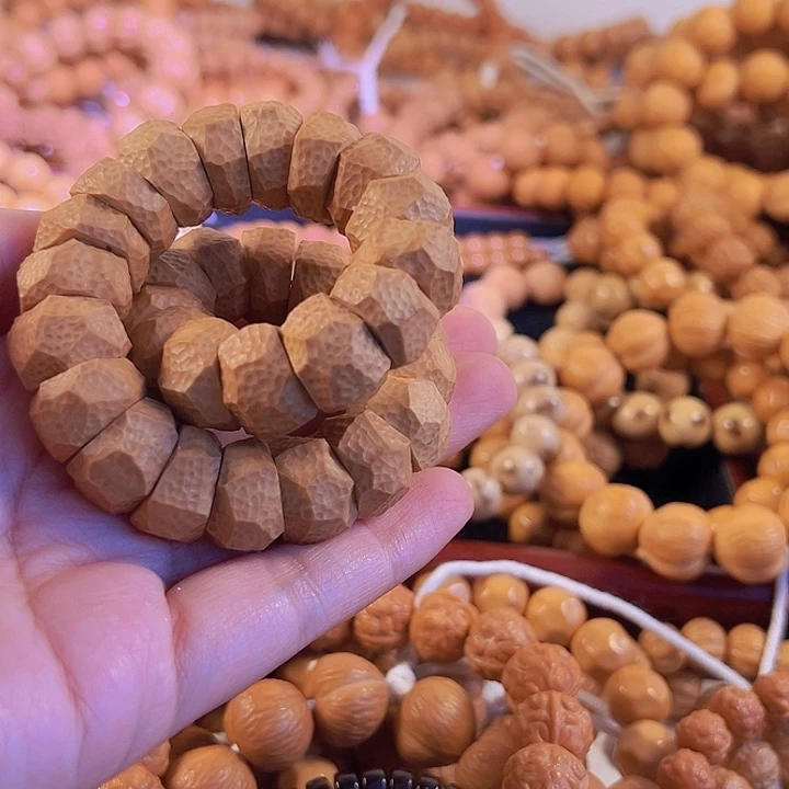 欧****手工雕刻猴头大肠