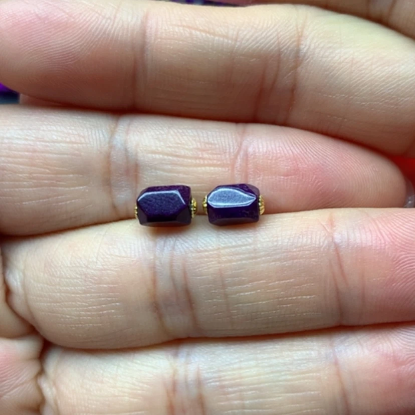 【闪购商品】苏纪石（舒俱来）18K金镶嵌耳钉