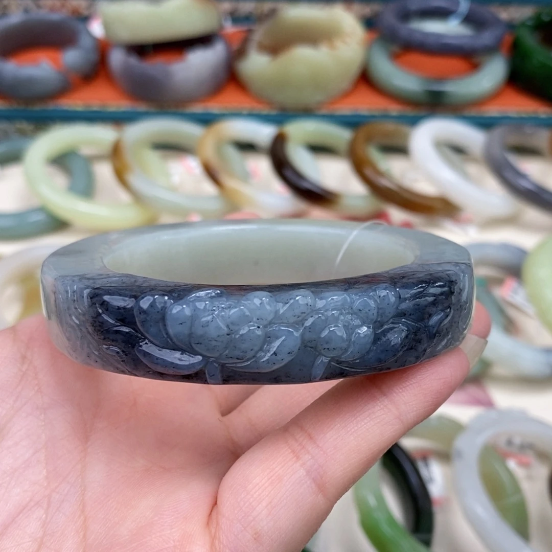 和田玉未镶嵌手镯59