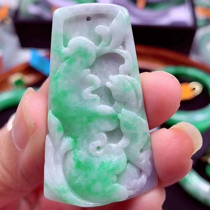 颈饰未镶嵌翡翠翡翠