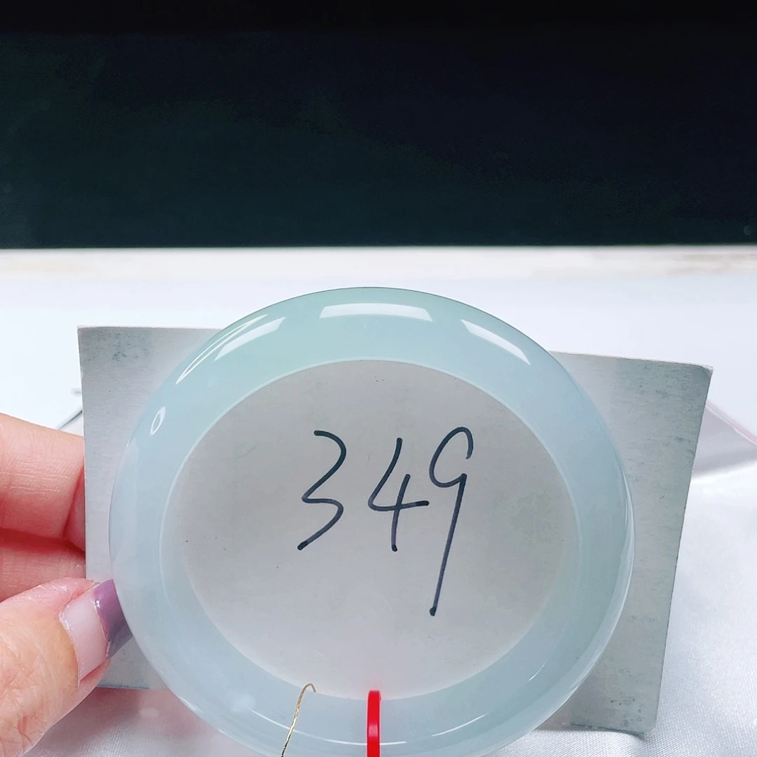 翡翠未镶嵌手镯缅甸翡翠57+