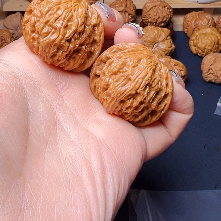 文玩核桃吊坠磨盘38