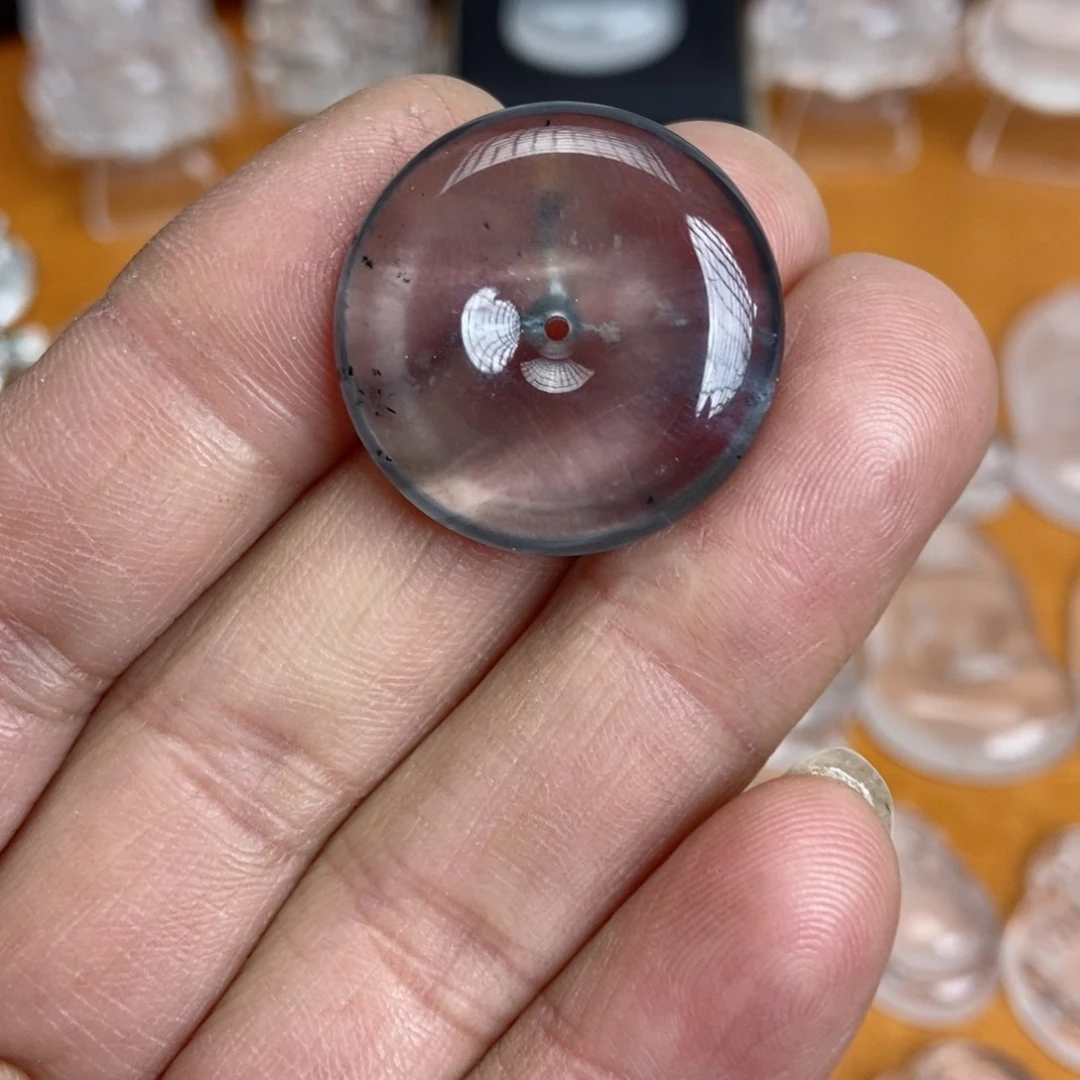 石英质玉吊坠未镶嵌