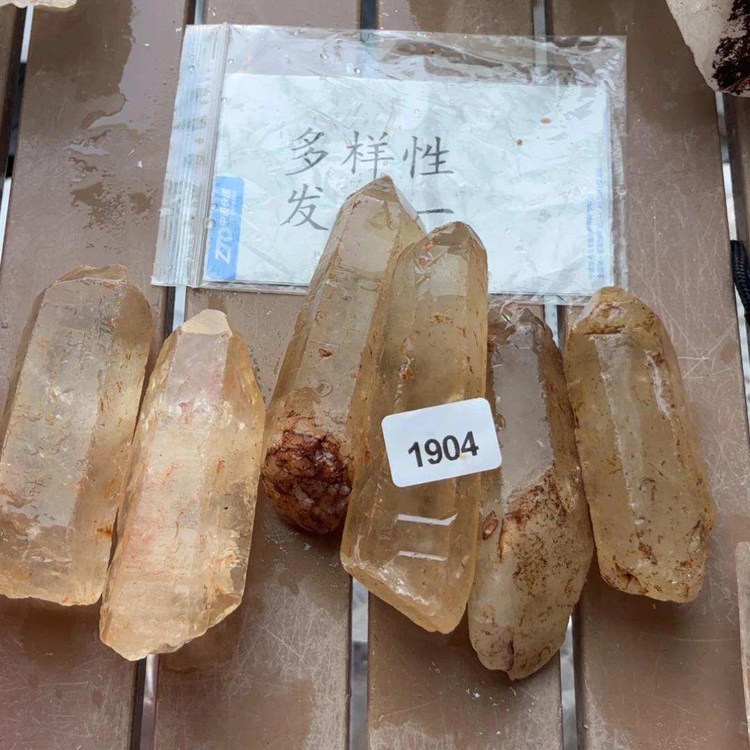 【闪购商品】未镶嵌水晶大型摆件（非配饰）多样性发其一