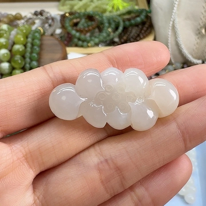 和田玉颈饰未镶嵌往**零