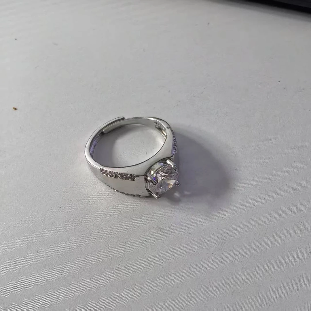 A1166经典时尚轻奢银色戒指简约精致