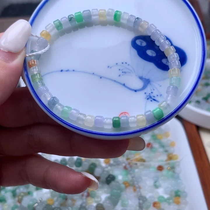 翡翠散珠小桶珠880元