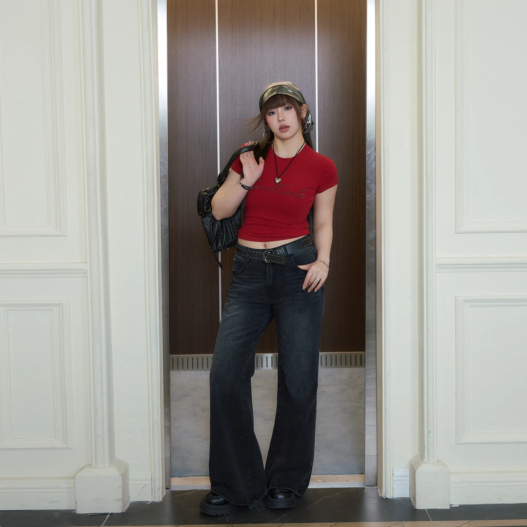 张大人【热辣风情】大码女装微胖妹妹正肩辣妹T恤深色直筒牛仔裤