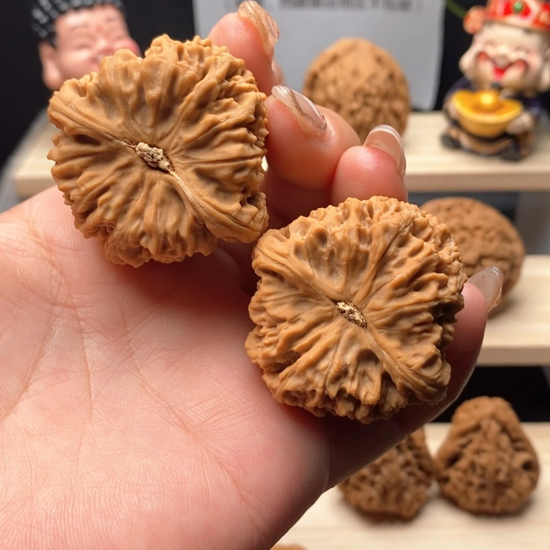 核桃把件李*༅52南将石42。纹