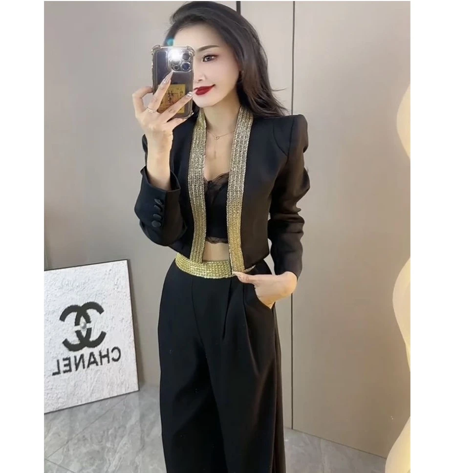 2026秋季网红新款职业西服上衣高级感重工亮闪显瘦西装短外套女潮