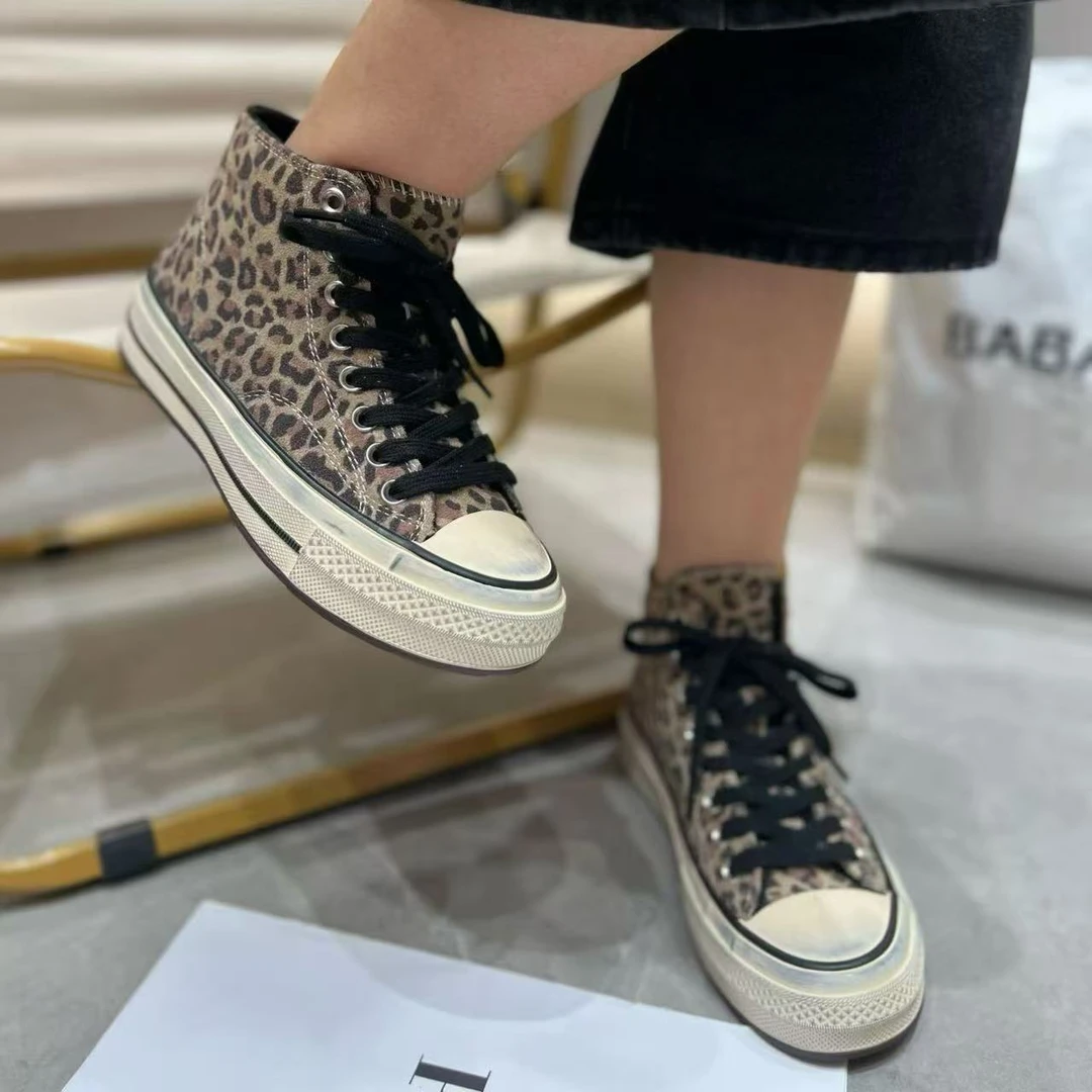 百搭高帮加绒系带休闲鞋ins2025秋季新款复古港风真皮拼色高帮鞋