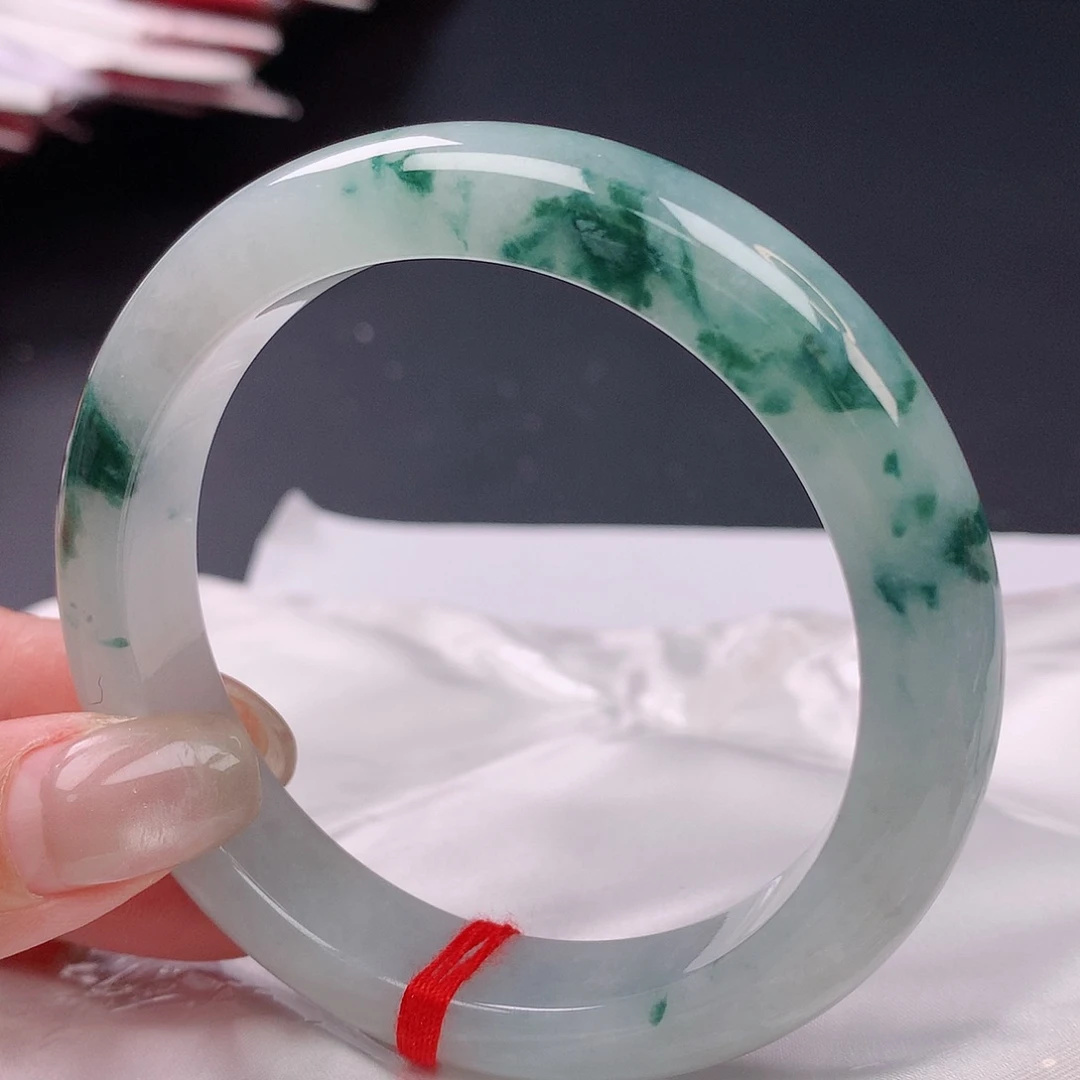 【闪购商品】未镶嵌手镯翡翠58