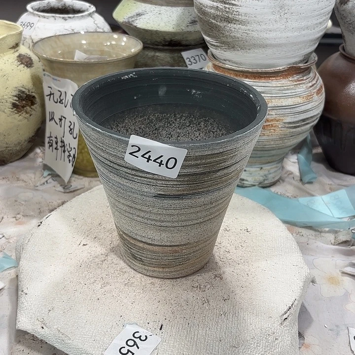 摆件高15，口14，无孔2440