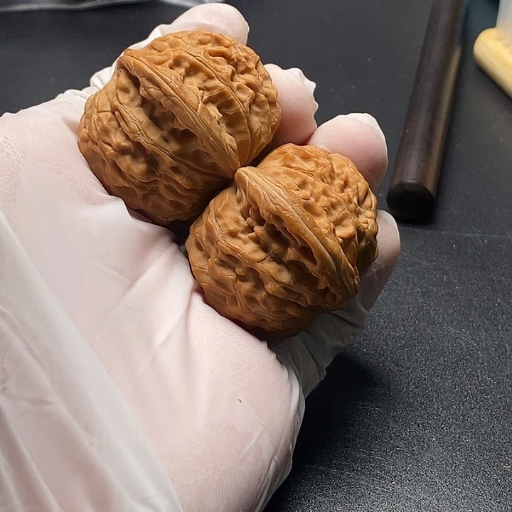 H****把件文玩核桃山西磨盘40+