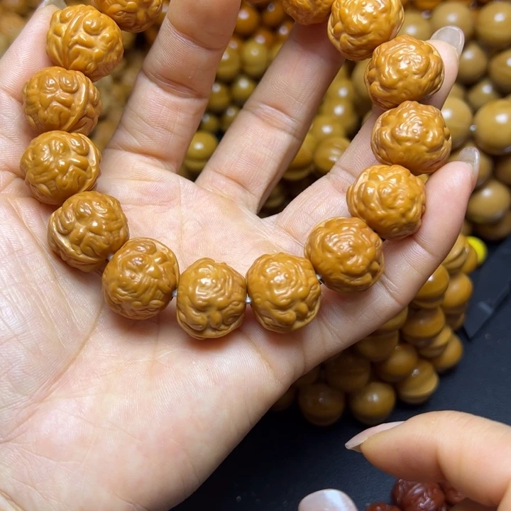 吊坠橄榄核聚宝盆