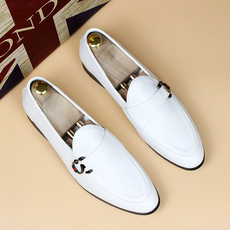 2025新款尖头韩版套脚白色小皮鞋男士英伦休闲一脚蹬豆豆鞋乐福鞋