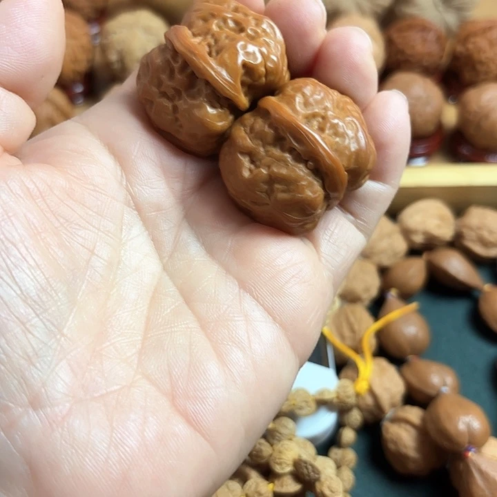 文玩核桃吊坠用****1云朵351