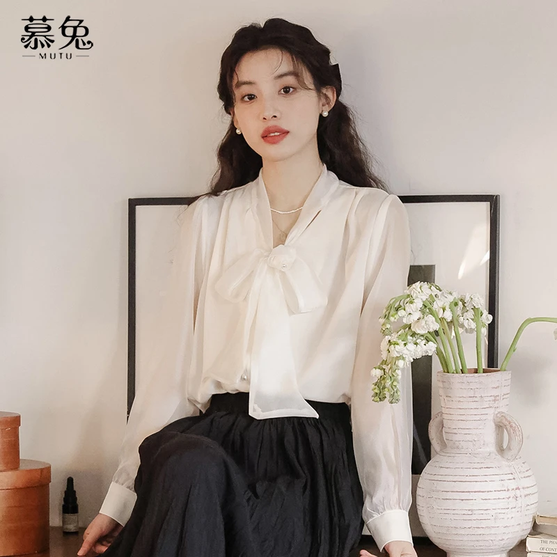 慕兔复古法式蝴蝶结系带长袖上衣女春2025新款设计感小众雪纺上衣