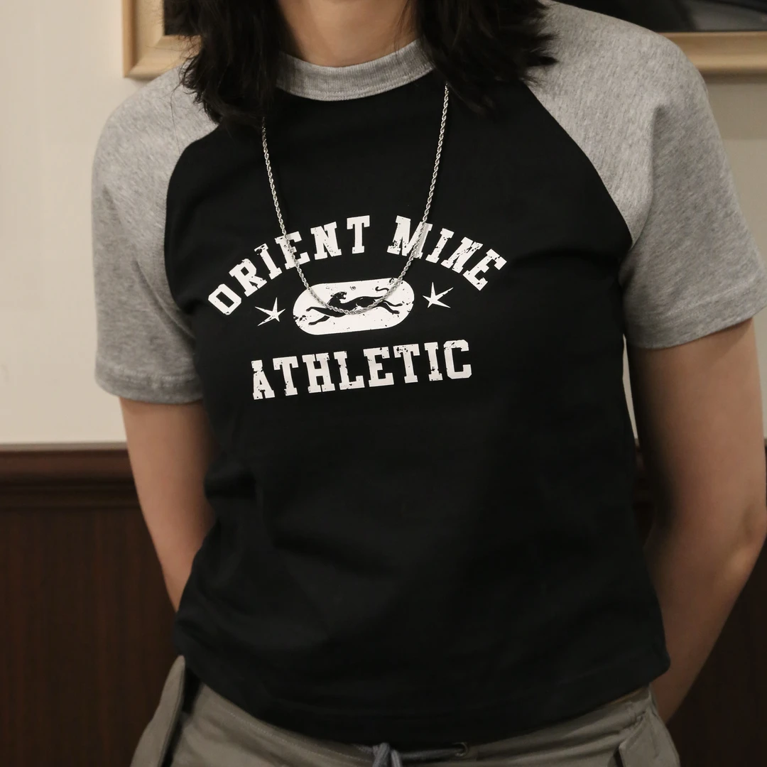 ORIENT MINE学院风拼接美式短款T恤标准字体印花休闲圆领女短袖