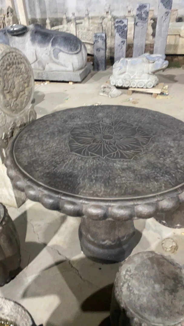 精品摆件  包邮不管卸车不管上楼，不带凳子