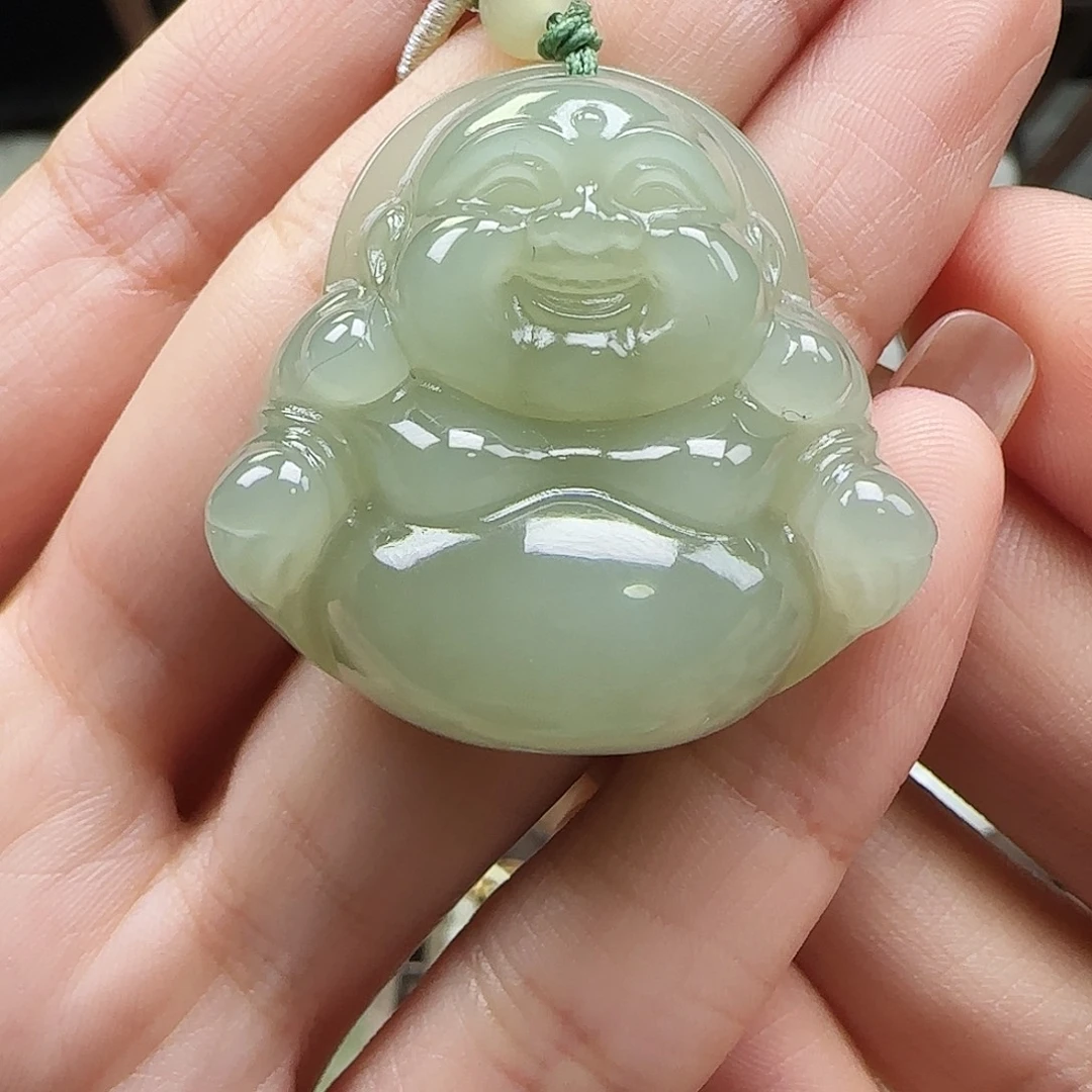 和田玉未镶嵌吊坠(赠链)