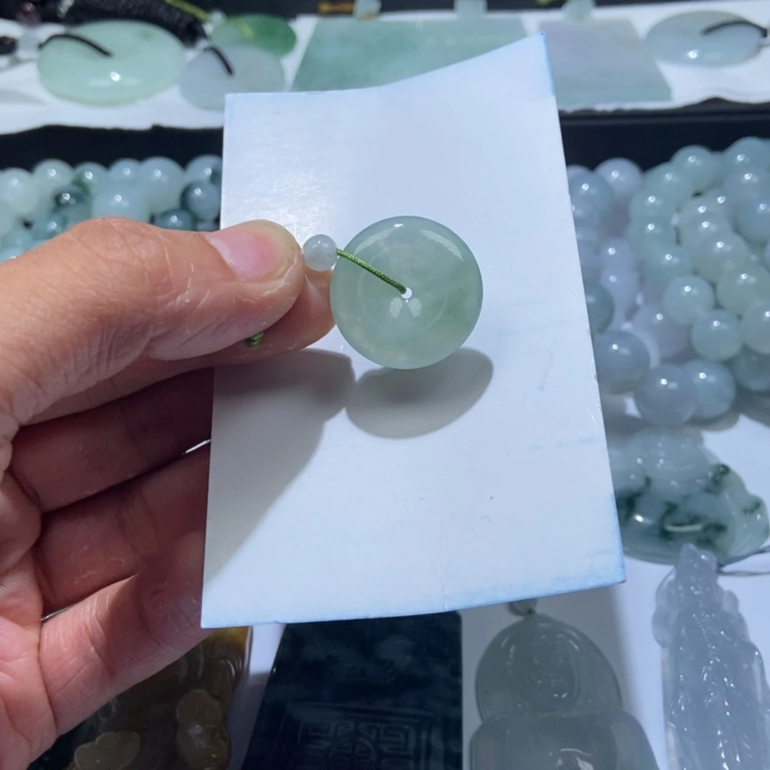 定制翡翠未镶嵌平安扣