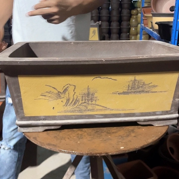 新品52黄色马槽花盆