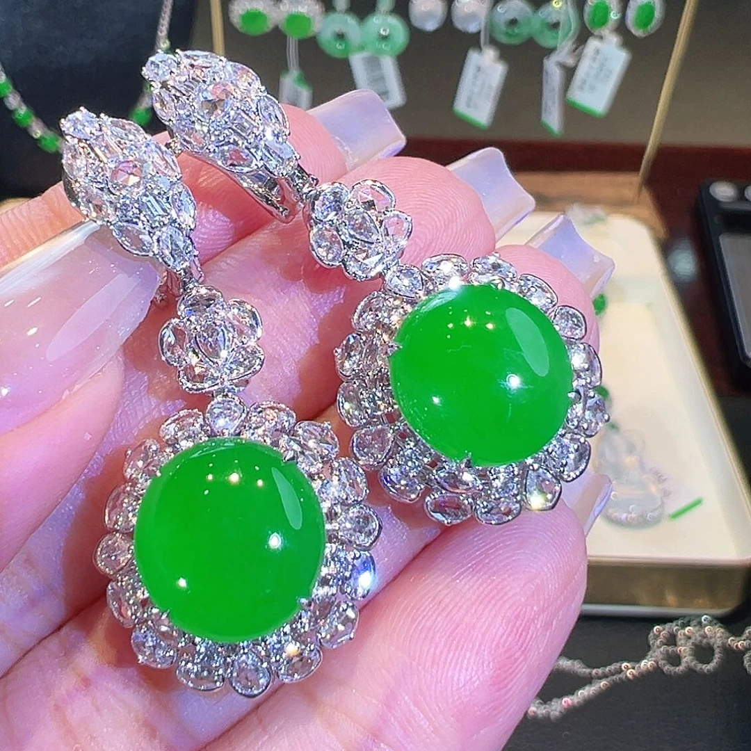 18K金镶嵌翡翠耳环翡翠