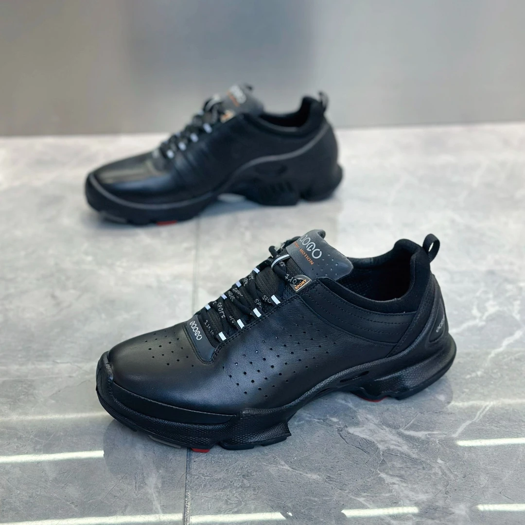 2025新款休闲鞋时尚百搭男士户外黑色舒适运动鞋男士真皮大经典鞋